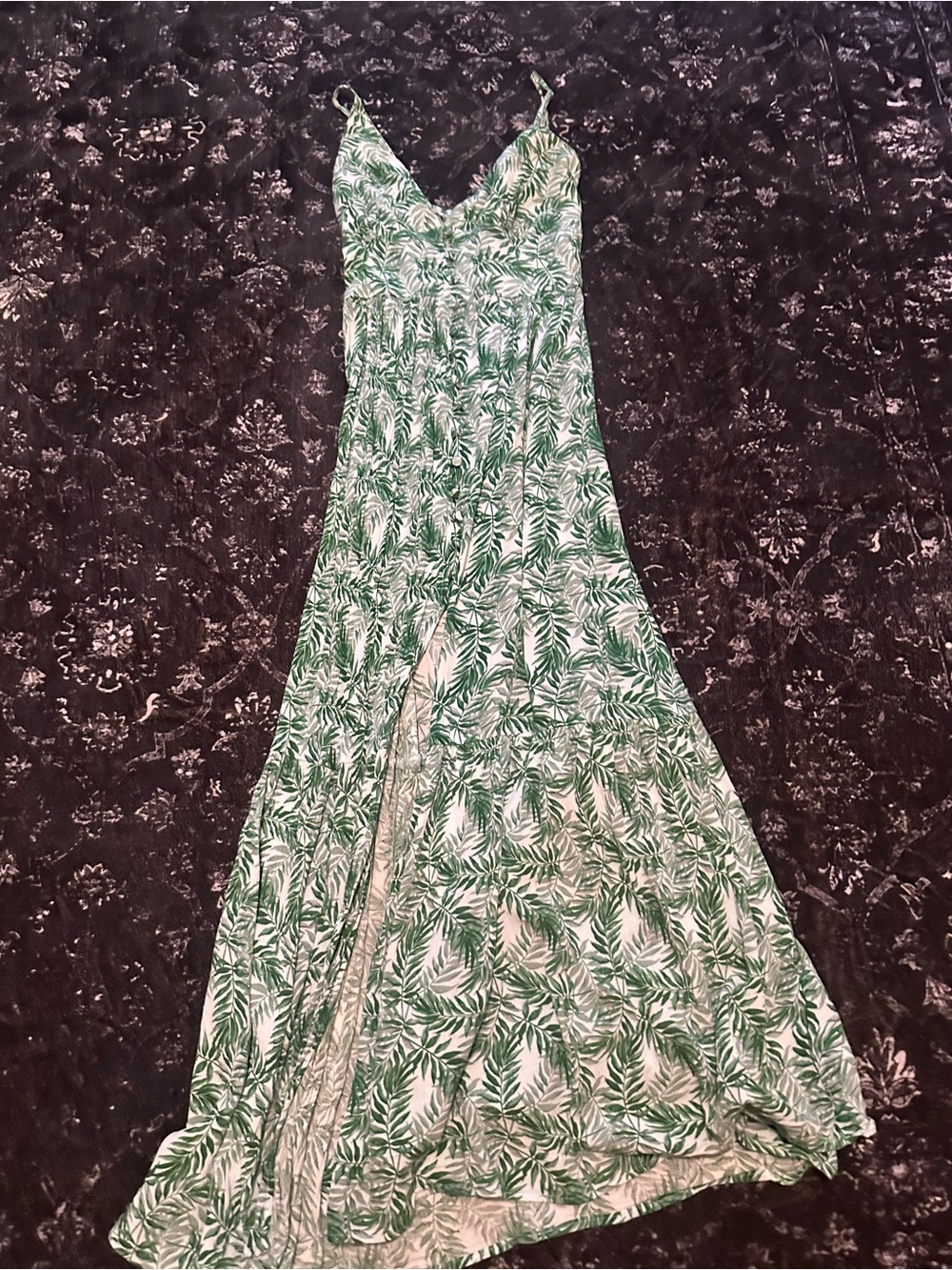 francesca’s Green Leaf Print Maxi Dress - Sleeveless V-Neck